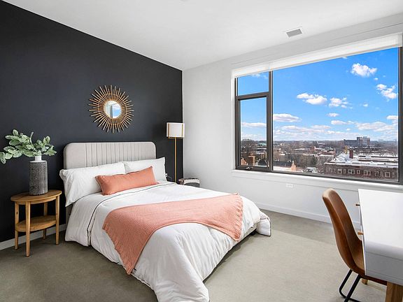 4th image of 1133 S Boulevard 501