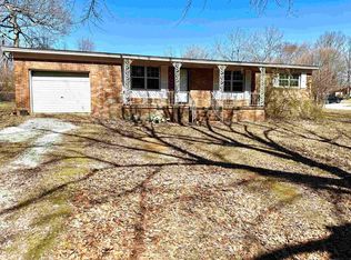 624 Meadow Grove Ln, Florence, AL 35633