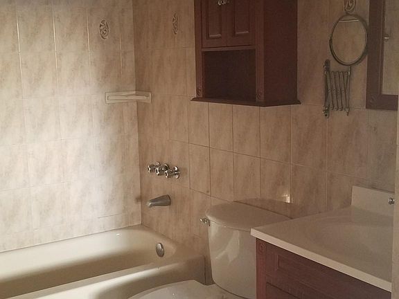 2nd image of 570 NW 82nd Pl APT 294