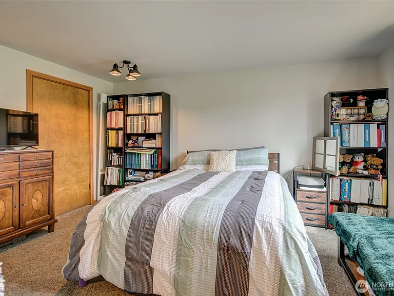 200 Ocean Lake Way NW #1 — Photo 9