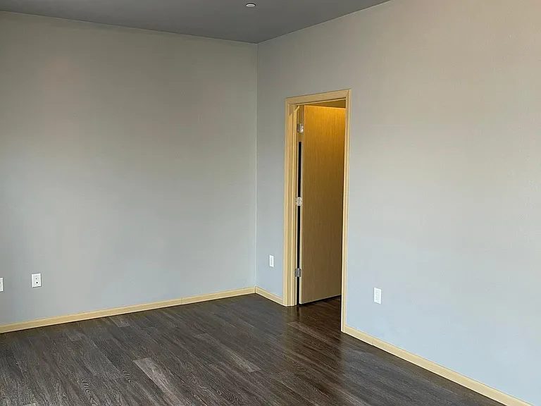 912 S Dubuque St #21 — Photo 13