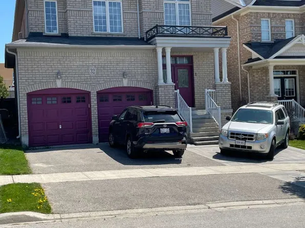 32 Herefordshire Cres, East Gwillimbury, ON L9N 0B7