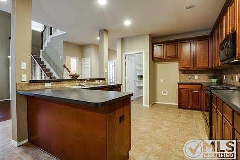 5th image of 10342 Waterbury Dr