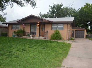 345 N Clayton Ave, Wichita, KS 67203