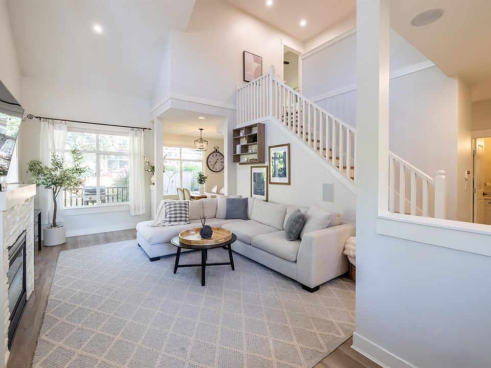 1st image of 15237 36th Ave #32