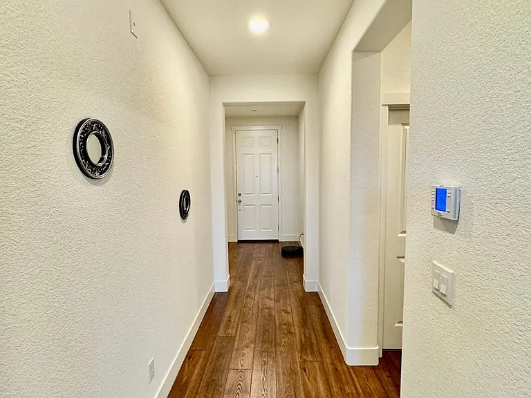 1121 Pearl Dr — Photo 4