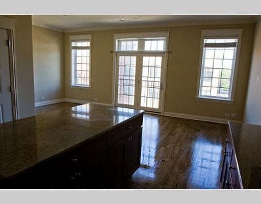 1st image of 2730 N Lincoln Ave APT 3