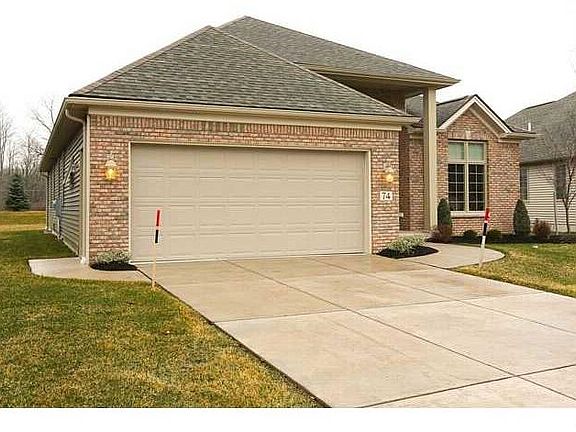 3rd image of 74 Forestlake Dr