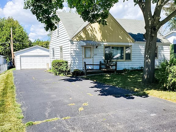 2nd image of 282 Bridgewood Dr