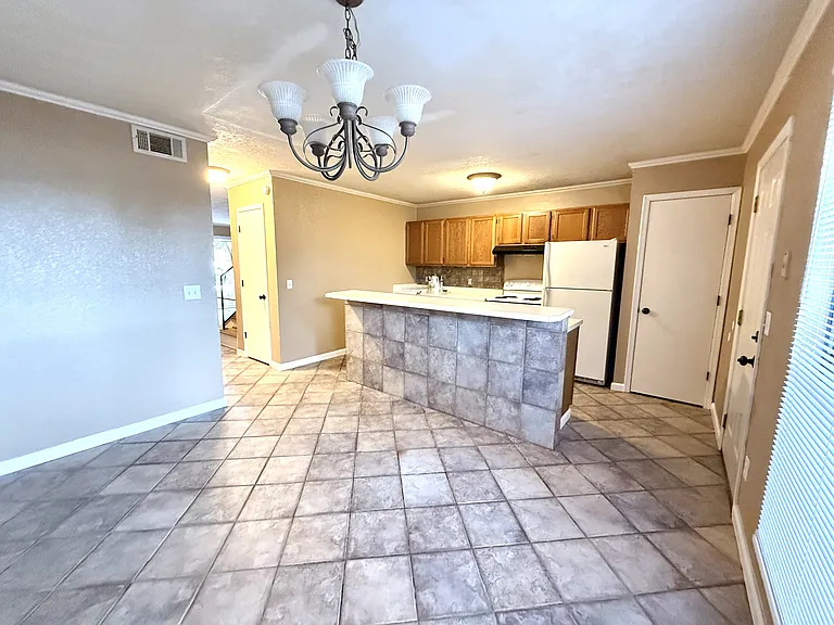 1334 Eastgate Dr #1 — Photo 12