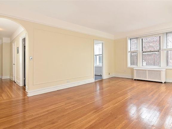 5th image of 1468 Midland Ave APT 5D