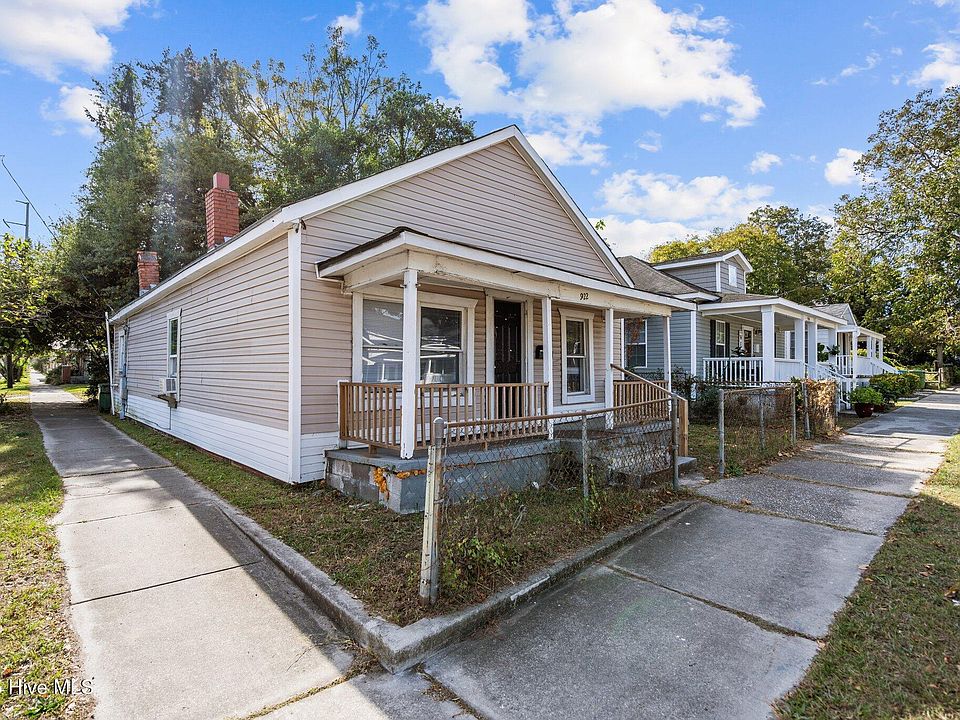 2nd image of 922 Dock Street