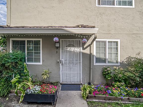 2nd image of 2486 Golzio Ct APT 3