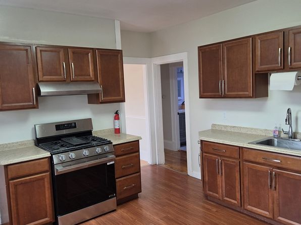 19 Gardner Ave #2