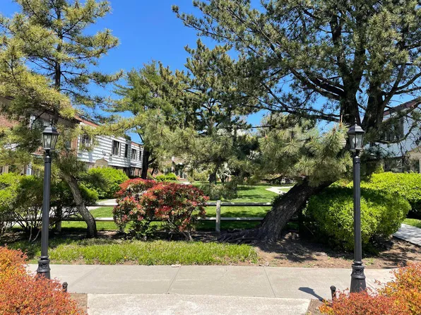 70-35a Park Drive East image 12 of 14