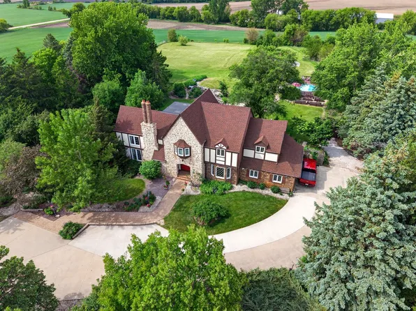 17800 Burlington ROAD, Union Grove, WI 53182