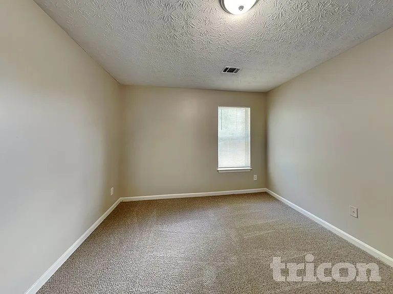 931 Tilford Point Pl — Photo 12