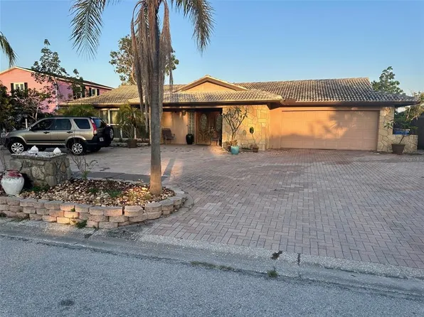 3920 Venetian Way, Rocky Point, FL 33634