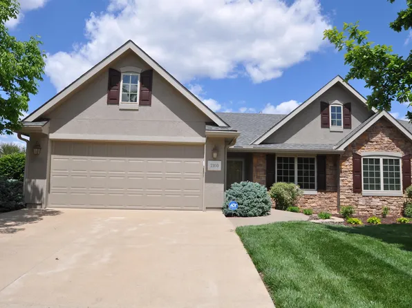 2100 SW Village Hall Rd, Topeka, KS 66614