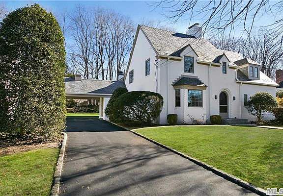 2nd image of 235 Circle Dr