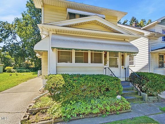 2nd image of 1931 Mansfield Rd