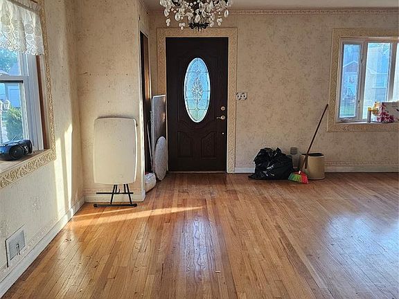 3rd image of 138 Madison Ave