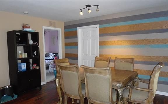 5th image of 828 Aletha Ave S