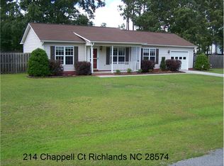 214 Chappell Creek Ct, Richlands, NC 28574