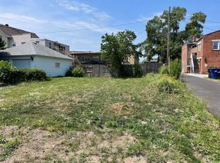12840 Gregory St, Blue Island, IL 60406