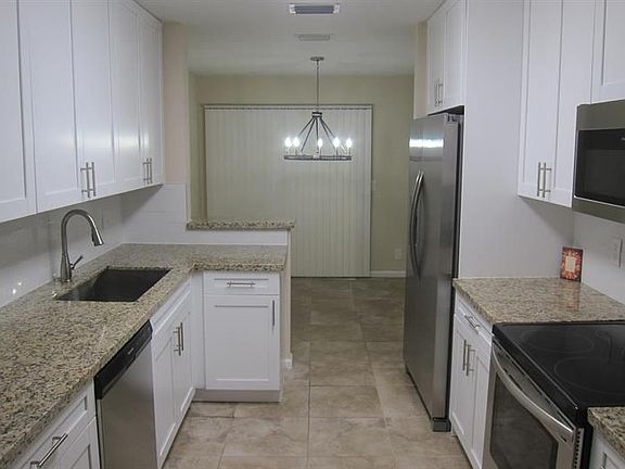 3rd image of 1517 Woodbridge Lakes Cir #1517