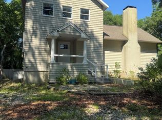 203 Head Of Pond Road, Water Mill, NY 11976