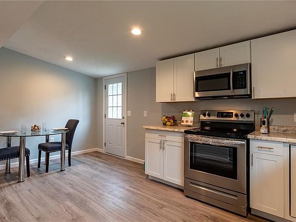 3rd image of 1434 Mohawk Dr