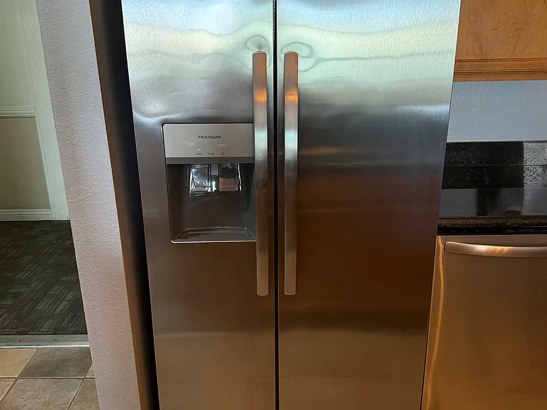 3030 Suncrest Dr #212 — Photo 5
