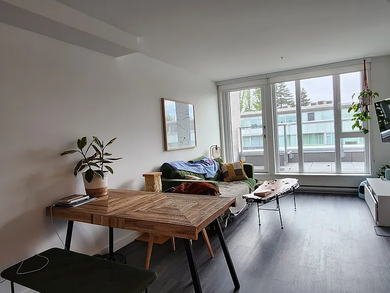 212 E 28th Ave — Photo 24