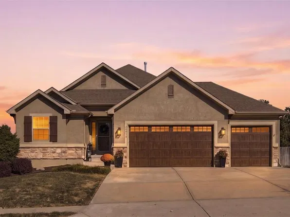 26018 W 143rd Ter, Olathe, KS 66061