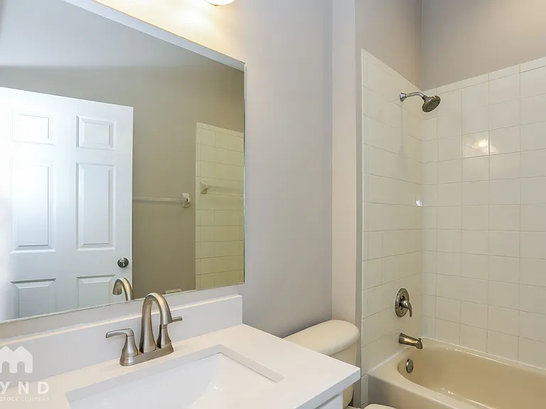 713 Parsons Pointe St — Photo 13