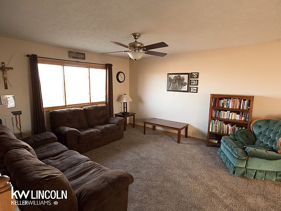 4th image of 1525 SW 31st St