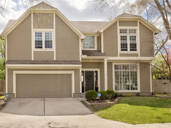 11508 Flint St, Overland Park, KS 66210
