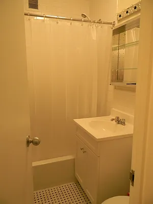 Rented by Acacia Realty | media 12