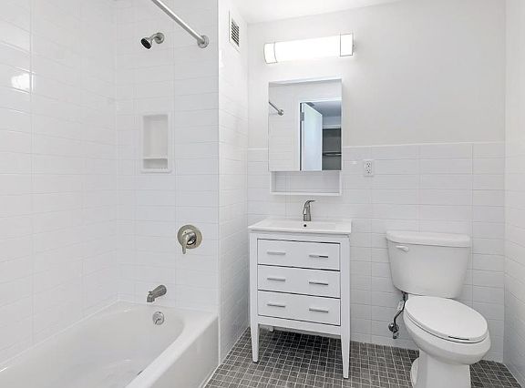 3rd image of 265 Van Brunt St APT 2F
