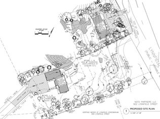 934 Lynnfield St, Lynnfield, MA 01940