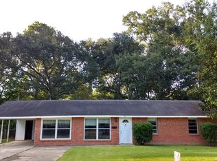 413 Pine St, Denham Springs, LA 70726