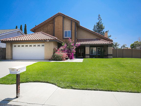 2nd image of 2831 Shirley Dr