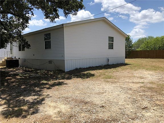3rd image of 150 Scarlet Harts Ln