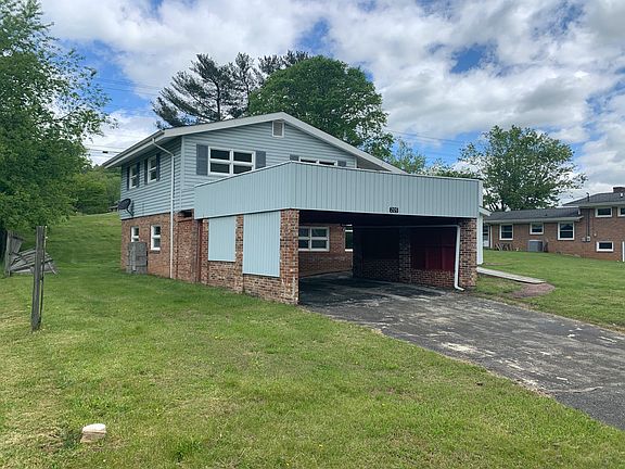 3rd image of 205 Massey Dr