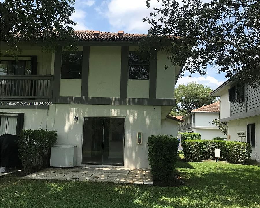 2nd image of 9744 Shadow Wood Blvd #33