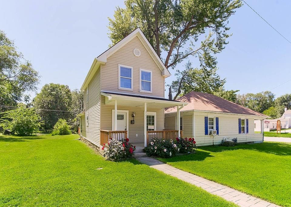 1st image of 327 Pottawatomie St