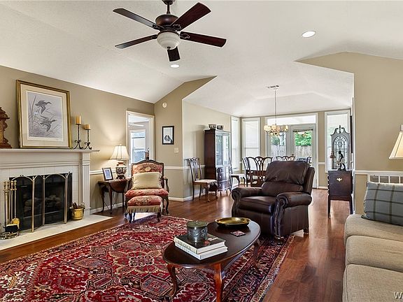 4th image of 709 Ashland Dr