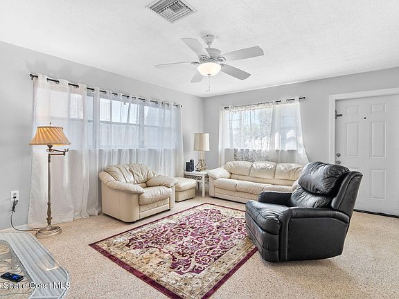 3rd image of 332 Tyler Ave