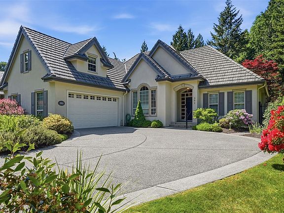 2nd image of 391 Park Ridge Pl